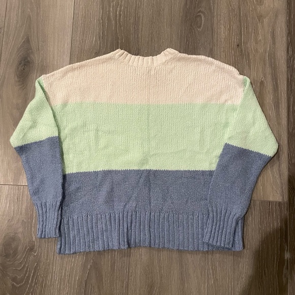 Color block sweater ✨ - Picture 2 of 4